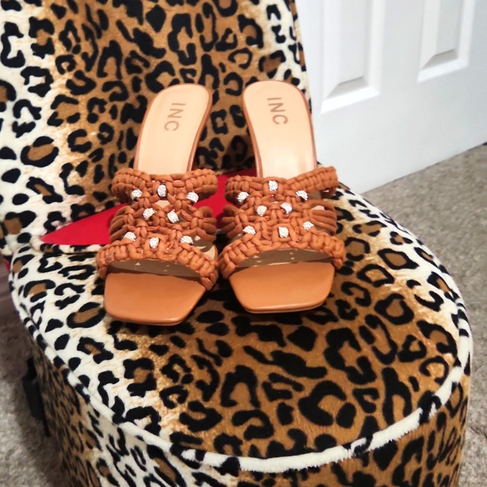 INC. STRAPPED SANDAL 3 3/4 HEELS